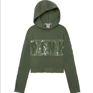 NWT PINK VS Velvet Cropped Pullover